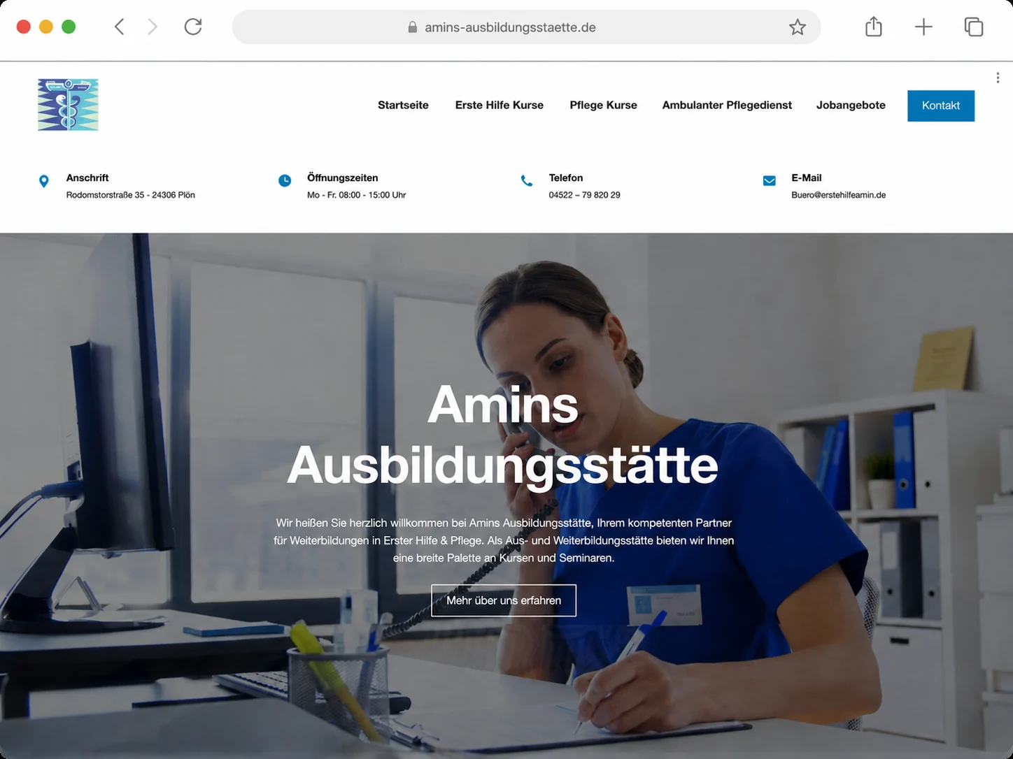Mockup der umgesetzten Webseite auf Desktop und Smartphone